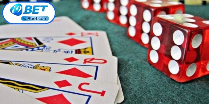 Phát triển tư duy nhạy bén trong trò chơi bài